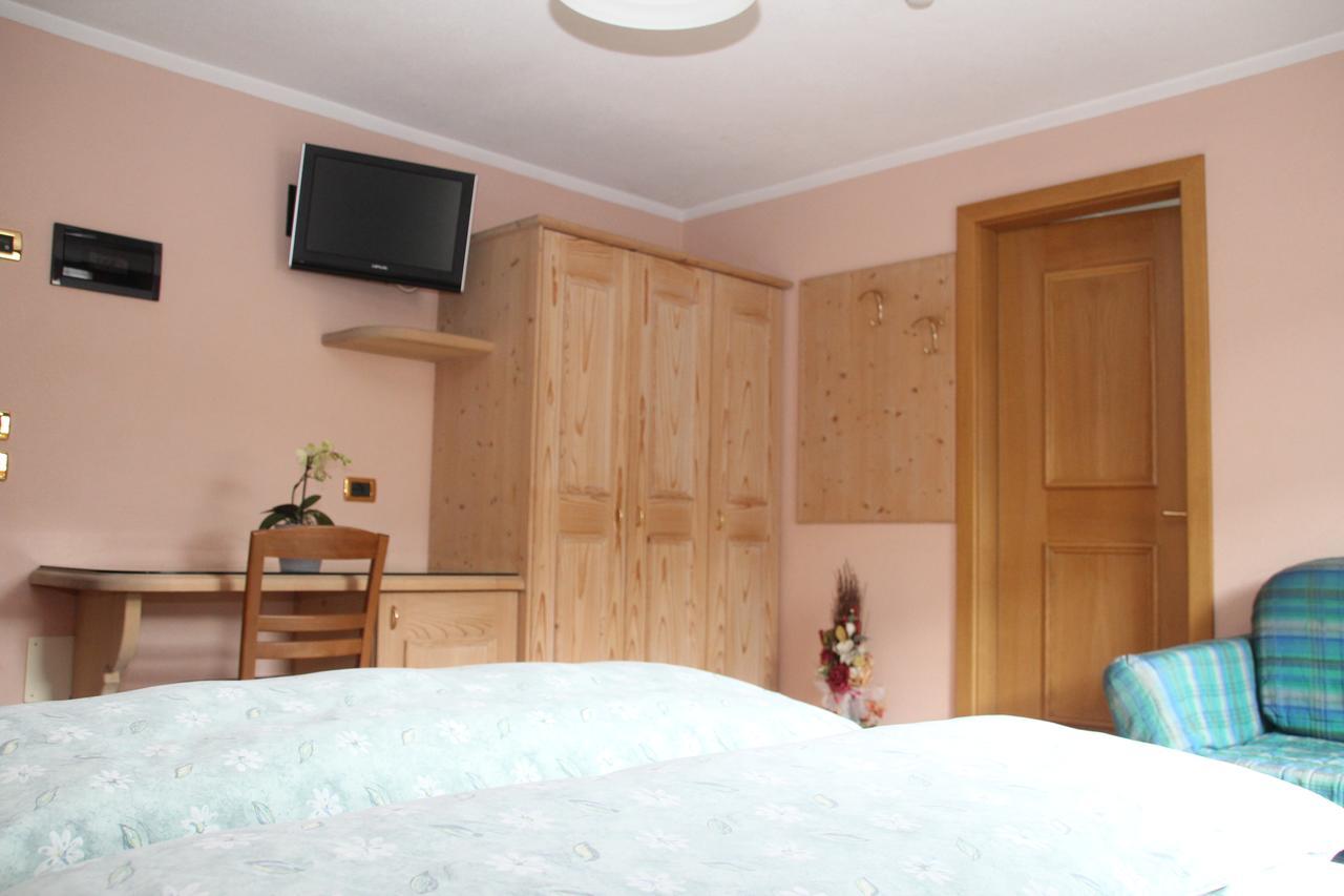 Albergo Caravasc ليفينو المظهر الخارجي الصورة